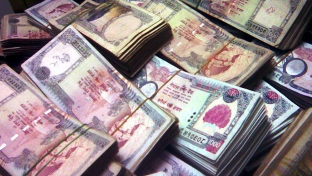 वाणिज्य बैंकहरूमा एक सातामै थपियो ४० अर्ब ५४ करोड रुपैयाँ निक्षेप