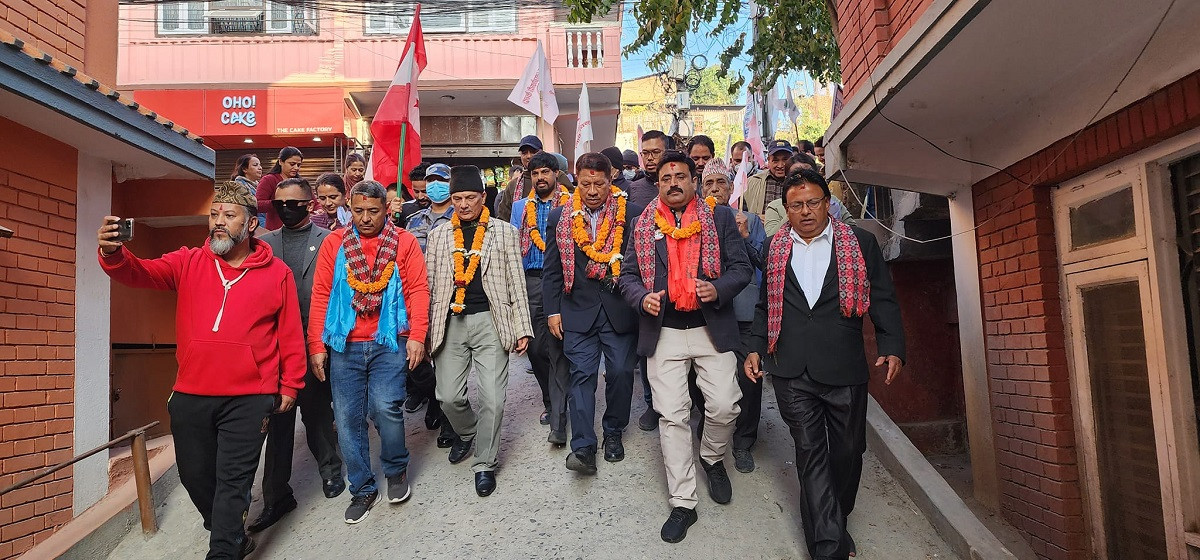 प्रकाशमानलाई भोट माग्दै बाबुराम