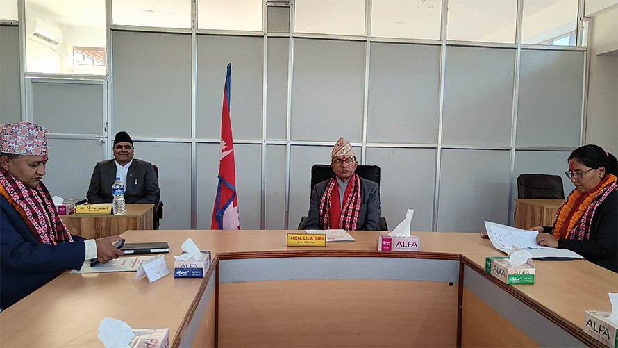 लुम्बिनी सरकारले मन्त्रालय  घटायो