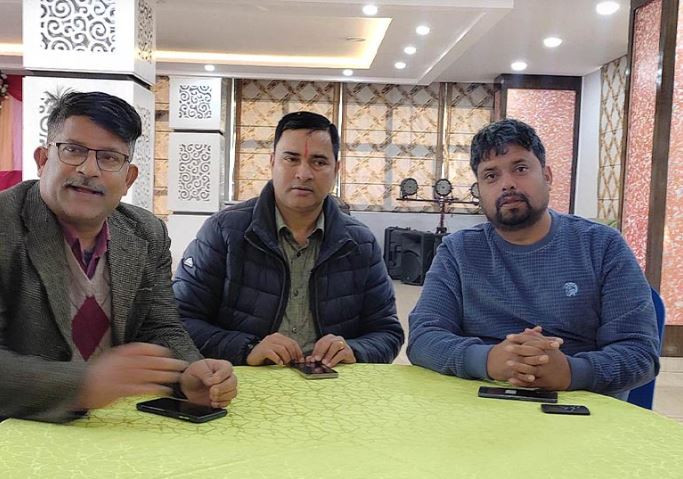 प्रचण्डमा ओलीको प्रभाव छ : खनाल