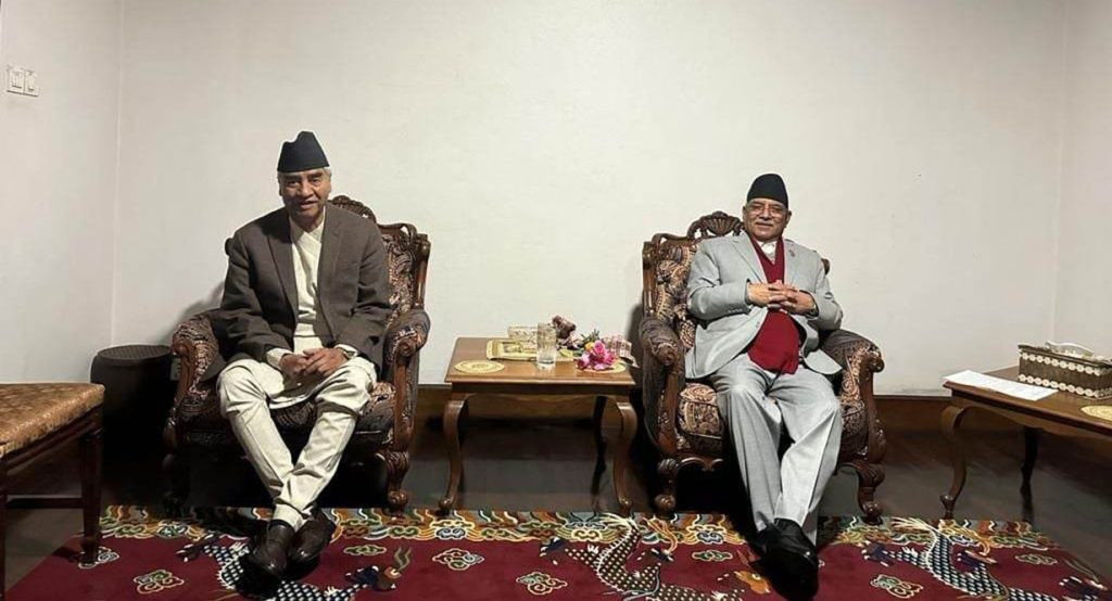 प्रधानमन्त्री  प्रचण्ड र कांग्रेस सभापति देउवाबीच भेटवार्ता