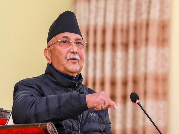 सरकार ढाल्ने षड्यन्त्र भइरहेको छ : ओली