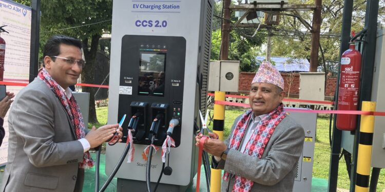 ५१ वटा विद्युतीय फाष्ट चार्जिङ स्टेसनको उद्घाटन