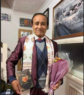 ख्यातिप्राप्त गीतकार एवं पूर्व धावक बुद्धवीर लामा सम्मानित
