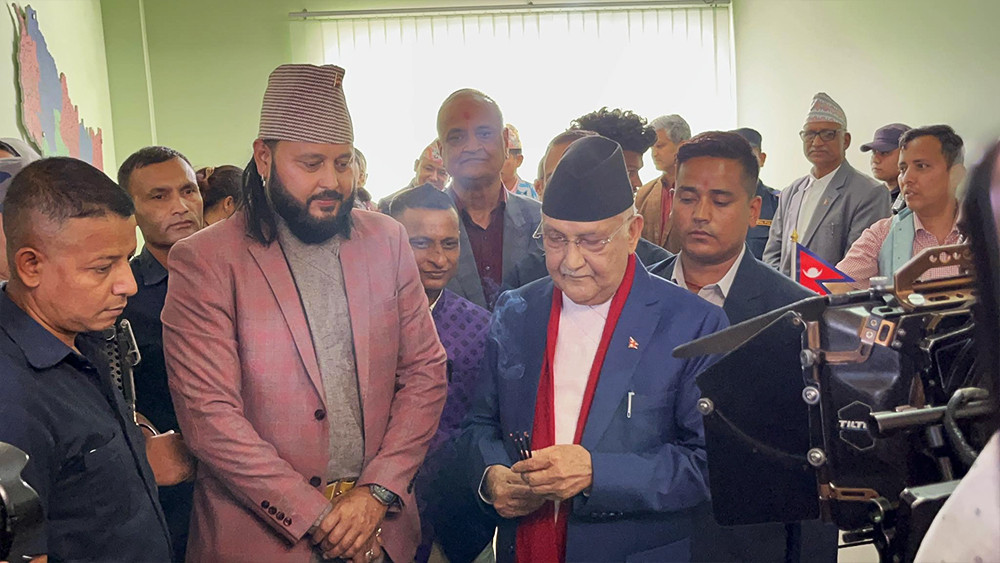 ओलीले गरे चलचित्रमा अभिनय, पहिलो सट दुई टेकमा ओके