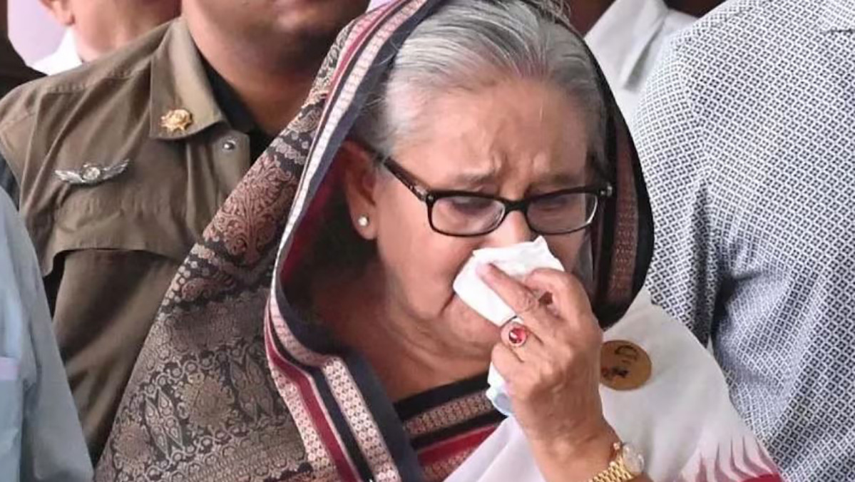 देश छाडेर भागिन्  बंगलादेशकी प्रधानमन्त्री हसिना