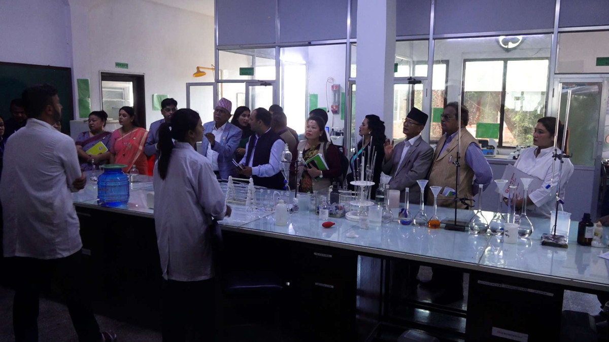 उद्योग समितिद्वारा नेपाल औषधि लिमिटेडको अनुगमन