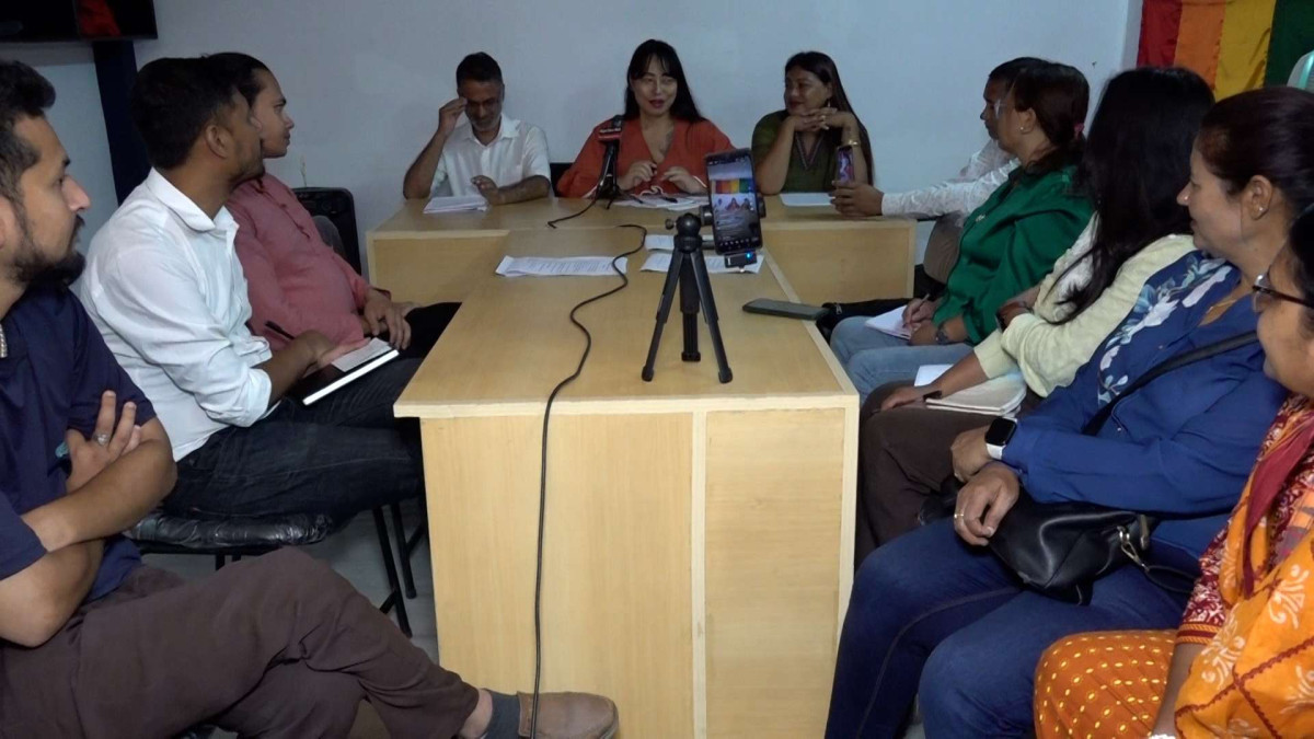 ‘लिङ्ग परिवर्तन अर्थात शल्यक्रियाको प्रावधानप्रति स्वार्थ बाझियो’