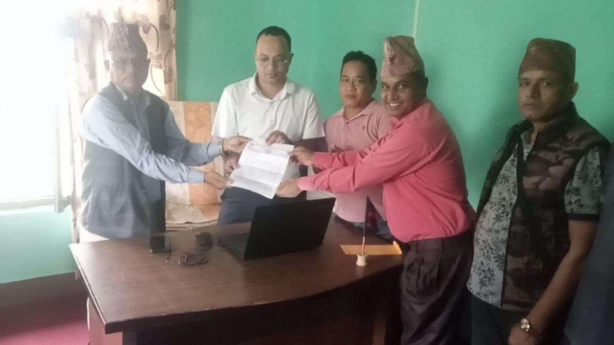 स्वास्थ्य बीमामा सुधारको माग गर्दै सात बुँदे ज्ञापनपत्र बुझाइयो