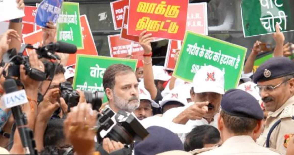 राहुल गान्धी प्रहरी हिरासतमा