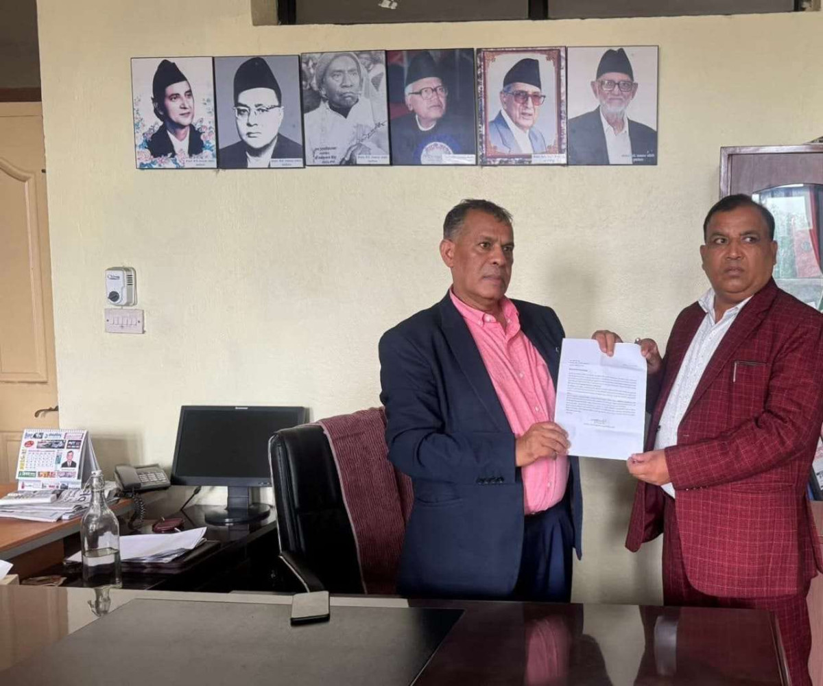 कांग्रेस सर्लाही सभापति सिंहले दिए राजीनामा
