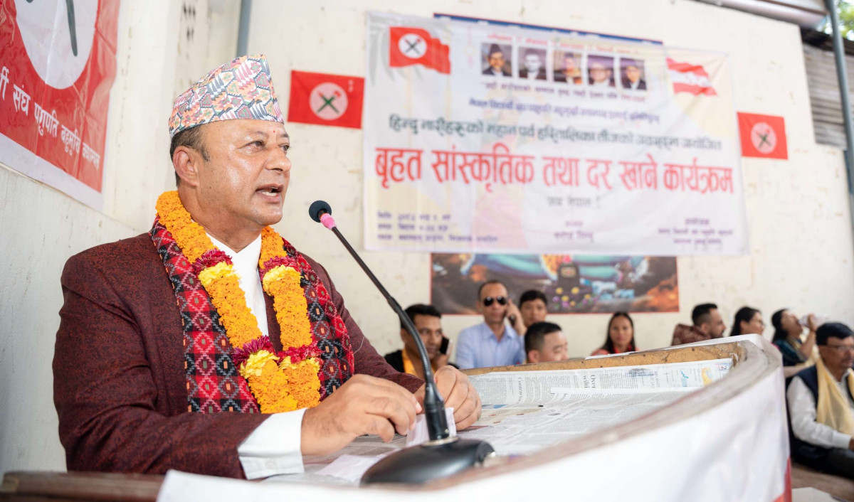तीजले नेपाली समाजको सांस्कृतिक पहिचानलाई जोड्दै लगेको छ : मन्त्री खड्का