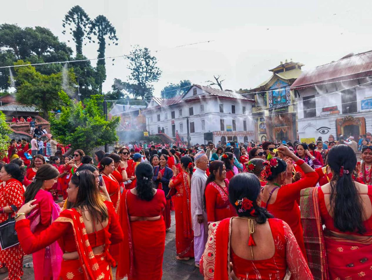 पशुपति मन्दिरमा करिब डेढ लाख भक्तजनहरुले गरे दर्शन