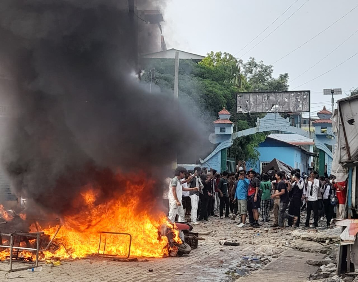 इटहरीमा  २ प्रदर्शनकारीको मृत्यु