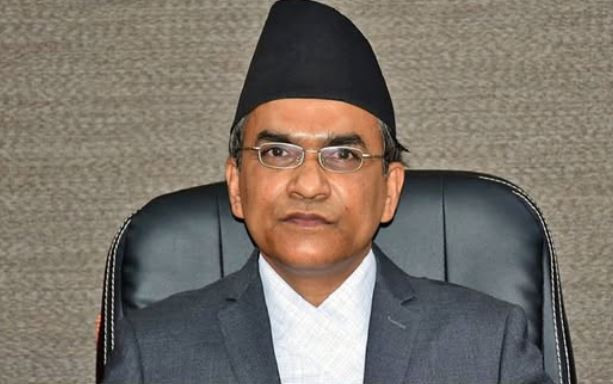 गभर्नरको खुलासा  :राष्ट्रिय वाणिज्य बैंकबाट ५ करोड नगद र १८ किलो सुन लुटपाट