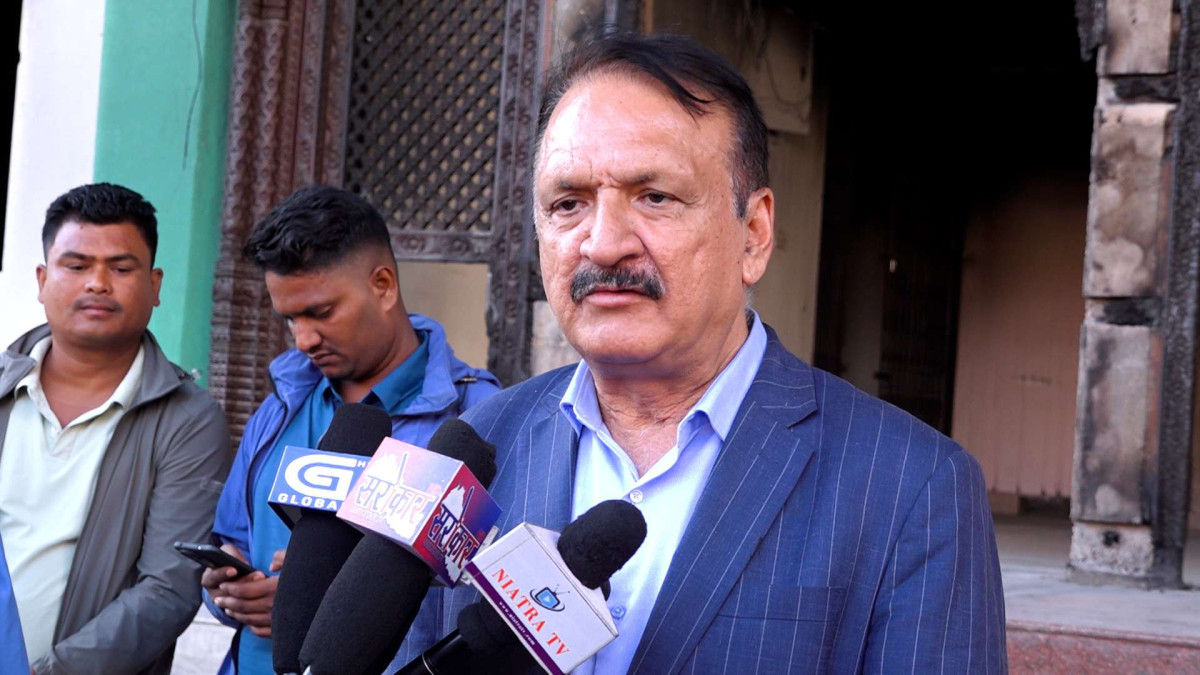 सरकार चुनावी वातावरण बनाउन गम्भीर देखिएन् : डा.महत