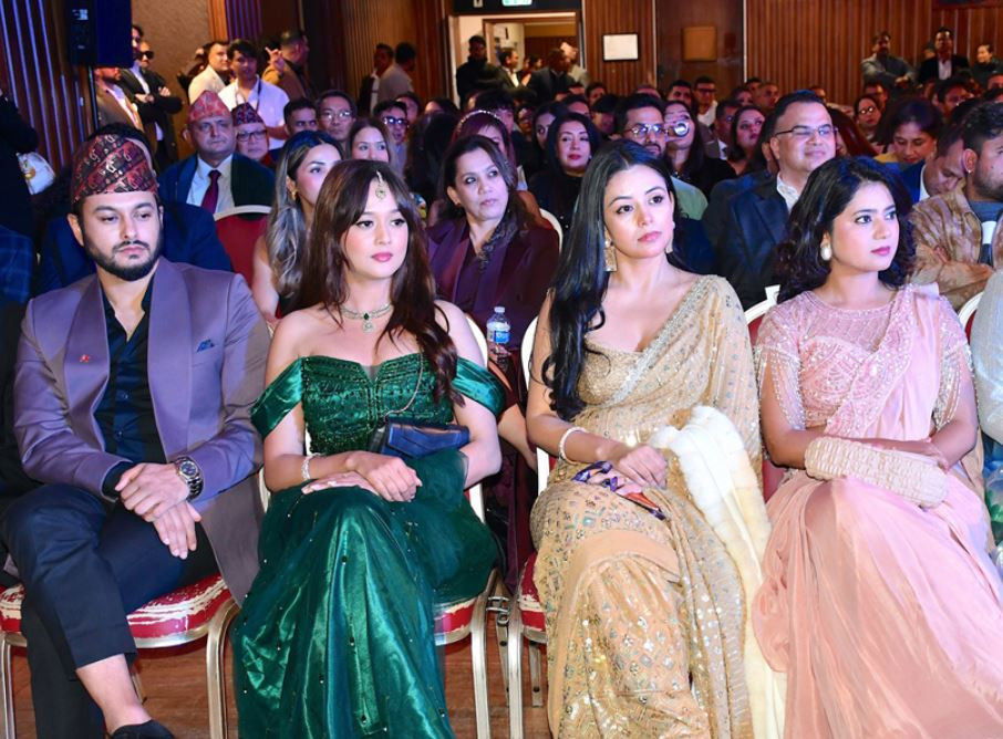 लन्डनमा ‘दोस्रो इन्फा फिल्म अवार्ड २०२५’ सम्पन्न, उपासना उत्कृष्ट अभिनेत्री र प्रदीप पपुलर अभिनेता