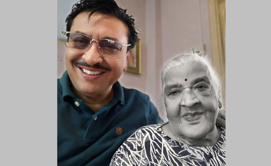 संगीतकार शम्भुजीत बासकोटालाई मातृशोक, लेखे- “मेरो आमाले मलाई एक्लै छोडेर यो संसारबाट सधैंका लागि बिदा लिनुभयो…”