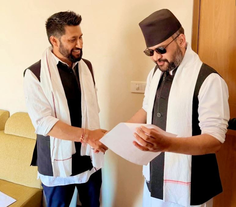 बालेनले लिए झापा–५ को टिकट