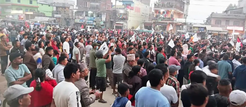 सर्लाहीमा हर्क साम्पाङ को सम्बोधन : खस्रो देखिए पनि भित्रबाट मिठो छु