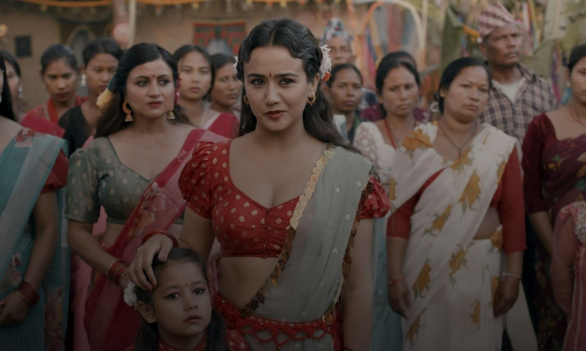 टिकटकर र रील्स प्रयोगकर्ताको रोजाईमा ‘लालीबजार’ को गीत ‘मायालाई के दिउँ म बैना’