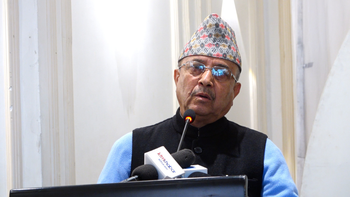 संविधान संशोधनका विषयमा संसद बाहिरै बसेर सशक्त पहल गर्छौं : खड्का