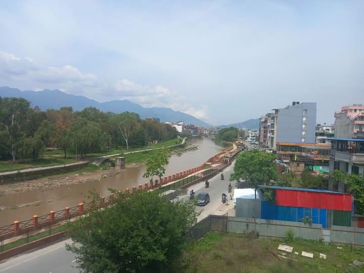 पश्चिमी वायुको प्रभाव: देशभर बदली, चट्याङसहित वर्षा