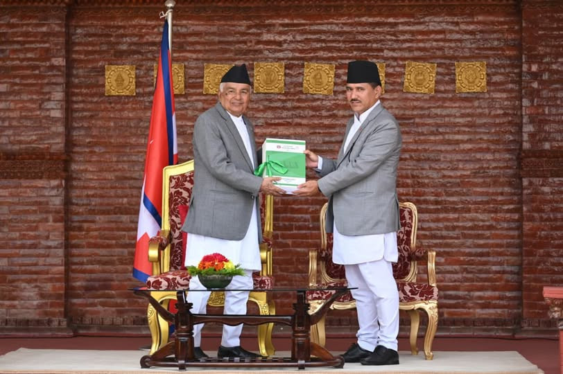 राष्ट्रपतिसमक्ष महालेखापरीक्षकको प्रतिवेदन, बढ्दो बेरुजुले बढायो चिन्ता