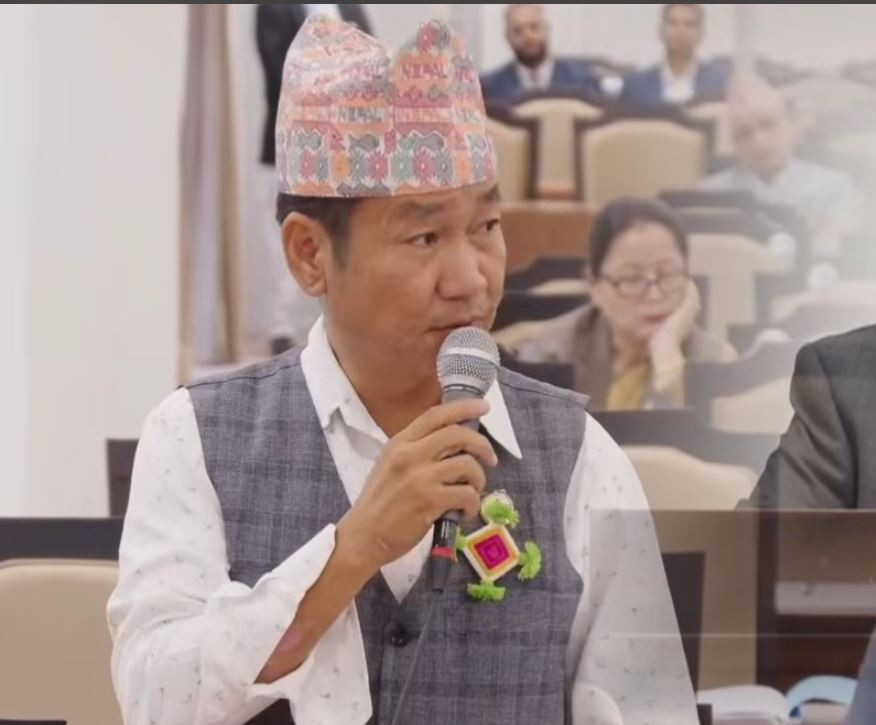 भ्रष्टाचार गर्नेलाई मोसो दलेर जुत्ताको माला लगाइन्छ : हर्क साम्पाङ