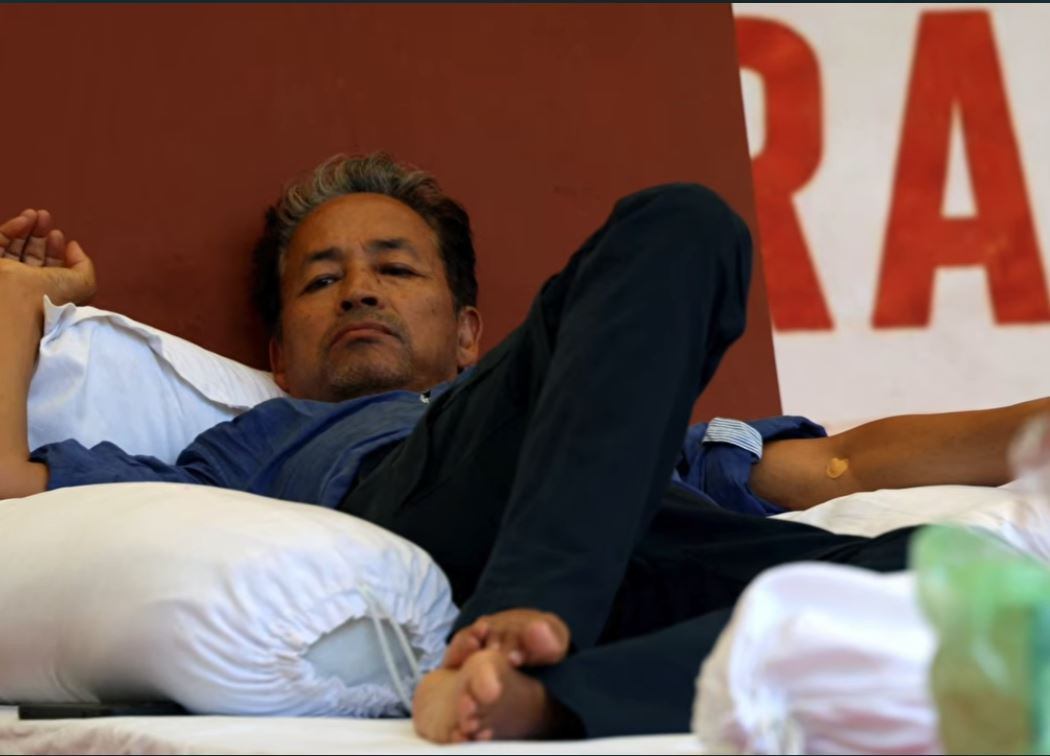 २६ दिनपछि सोनम वाङ्चुकले तोडे आमरण अनसन